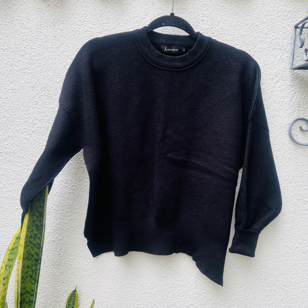 Anrabess black sweater